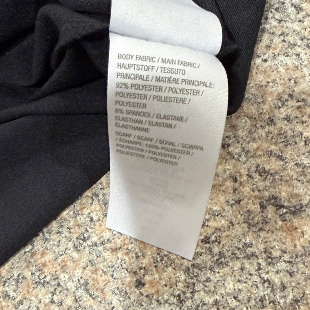 Susan Graver Black Women's Top - size Large - Picture 8 of 8